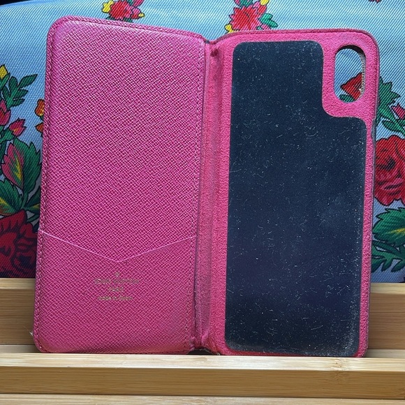 Louis Vuitton iPhone X phone case - Picture 3 of 6